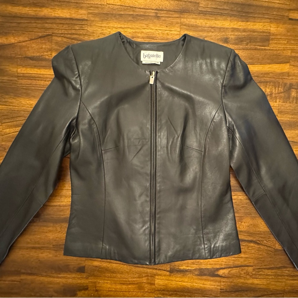 Bagatelle Black Leather fitted Jacket early 2000’s  size Medium Women’s